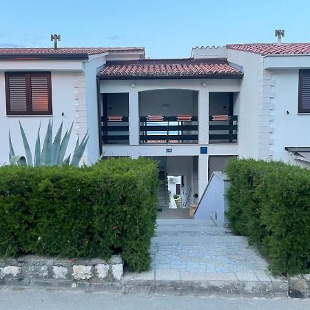 Residence4a-Appartamento Rosso Ravni Esterno foto